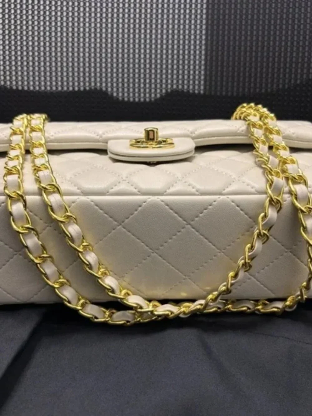 Chanel Classic Flap Quilted White Leather Gold Tone Chain Shoulder Bag - Picture 10 of 11